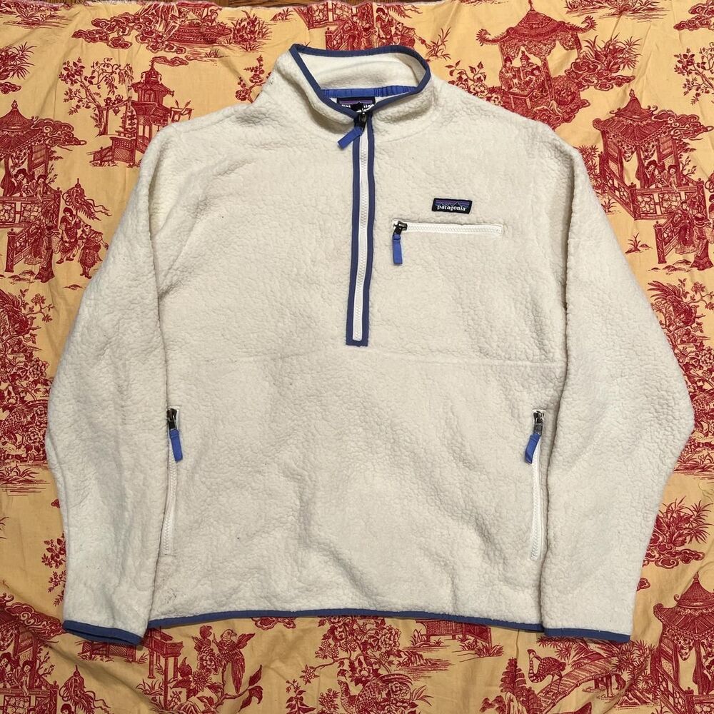 Patagonia Women's Cream and White Jacket